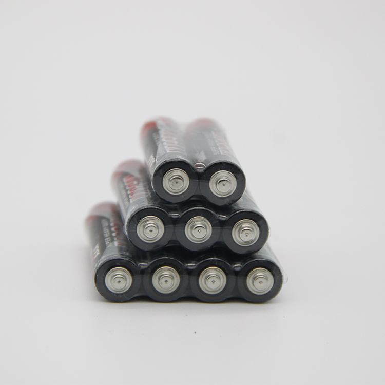 AAA碳锌电池R03P：耐用、高性价比、家用首选